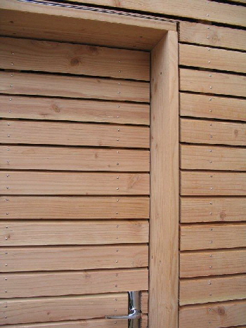 Bardage sur porte cadre mtallique, dito bardage mur